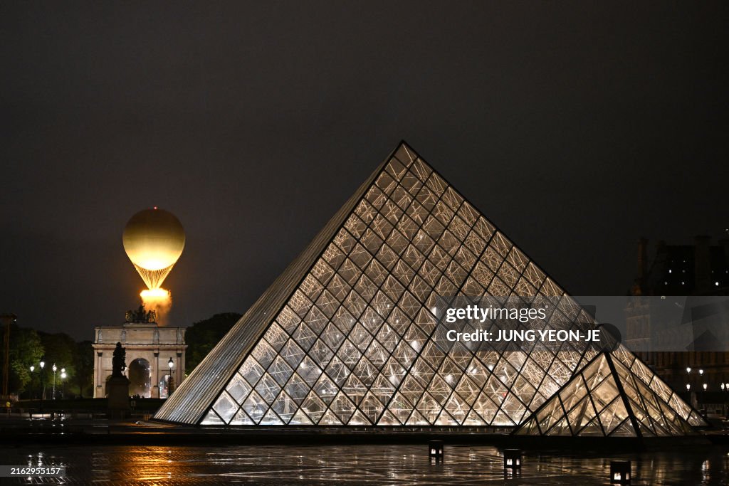 TOPSHOT-OLY-PARIS-2024-OPENING
