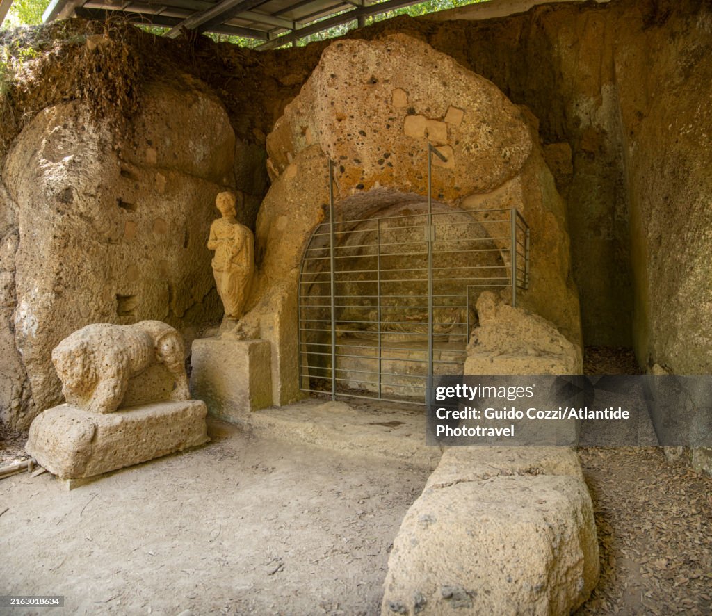 Tuscany, Sorano, etruscan grave Tomb of the Winged Demons