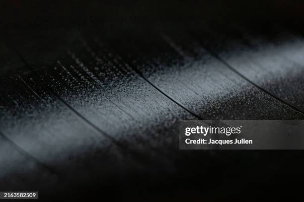 vinyl disc details - musica di produzione foto e immagini stock