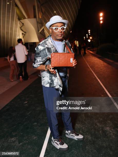 Spike Lee arrives 'Prelude To The Olympics' at Fondation Louis Vuitton on July 25, 2024 in Paris, France.