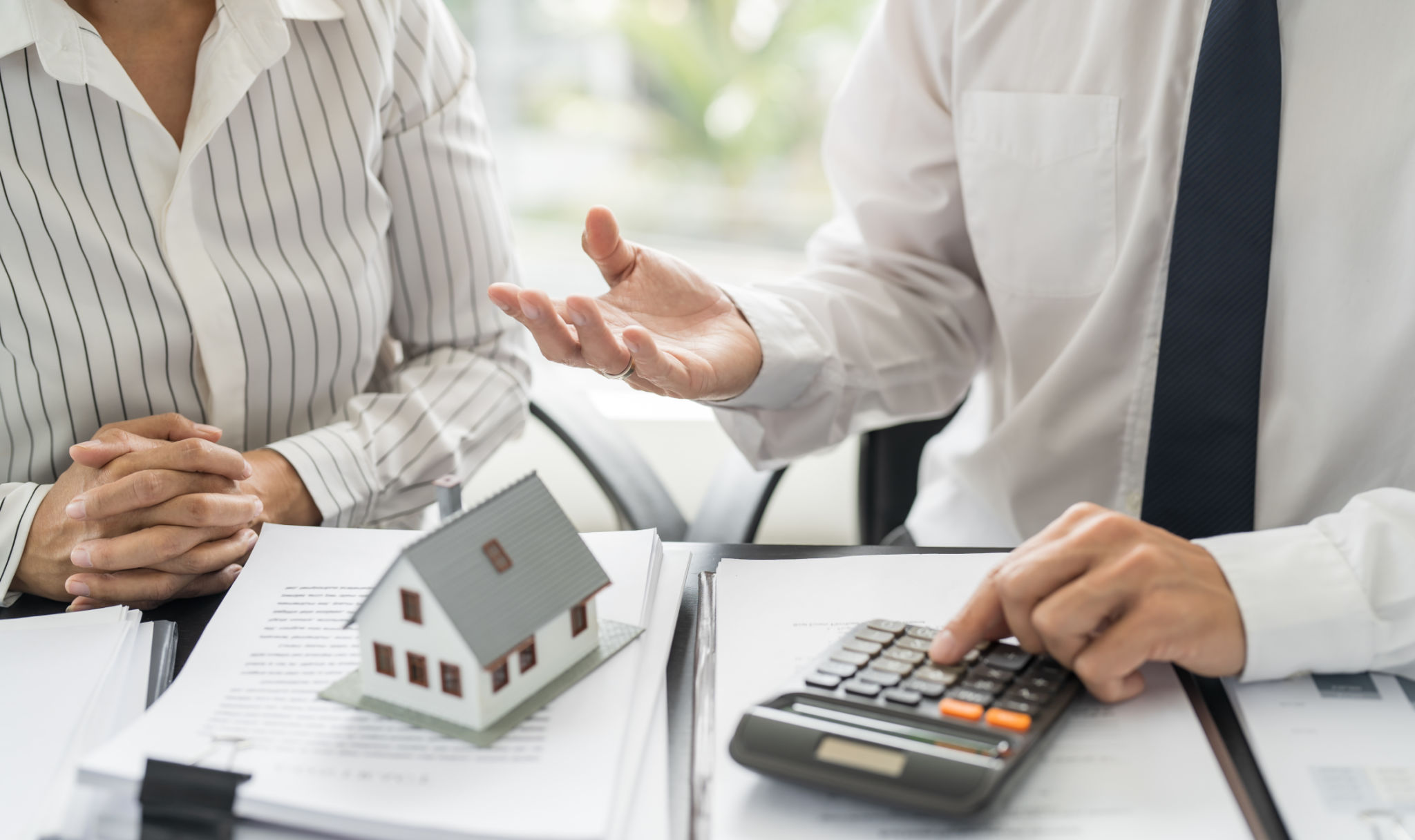 Business people signing contract making deal with real estate agent Concept for consultant home insurance
Real estate investment Property insurance security. Real estate agent Business people signing contract making deal with real estate agent Concept for consultant home insurance
Real estate investment Property insurance security. Real estate agent