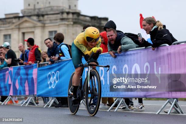Grace Brown of Team Australia competes near to Chateau de Vincenne while fans react during the Women's Individual Time Trial on day one of the...