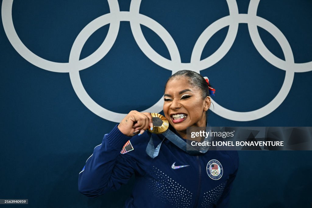 GYMNASTICS-ARTISTIC-OLY-PARIS-2024-MEDALS