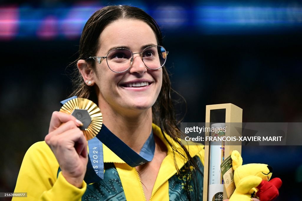 SWIMMING-OLY-PARIS-2024-MEDALS