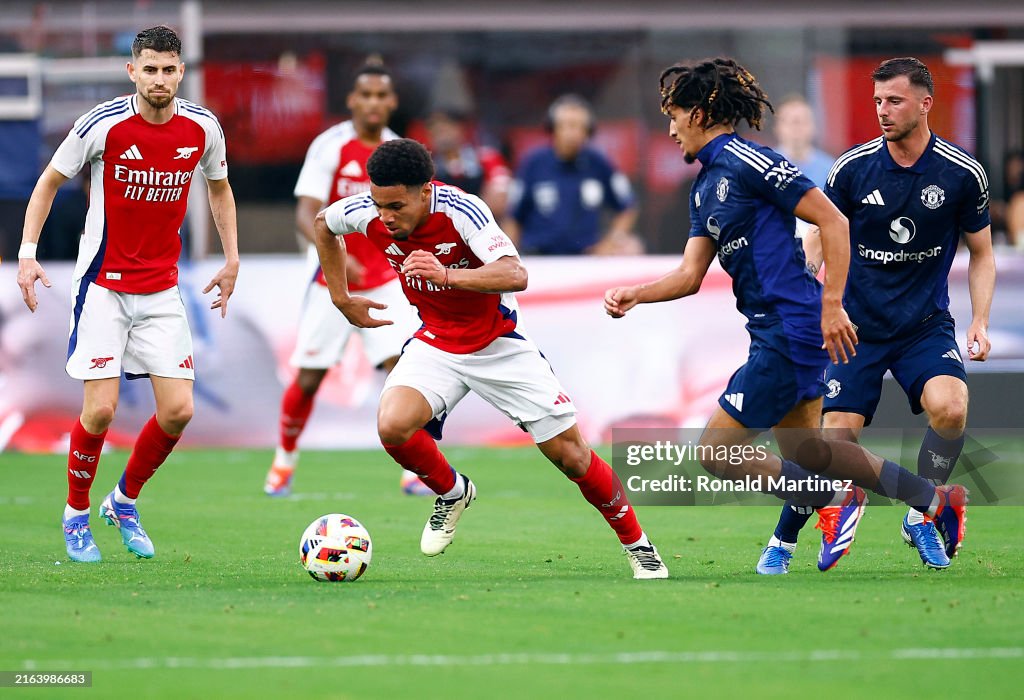Arsenal FC v Manchester United - Pre-Season Friendly