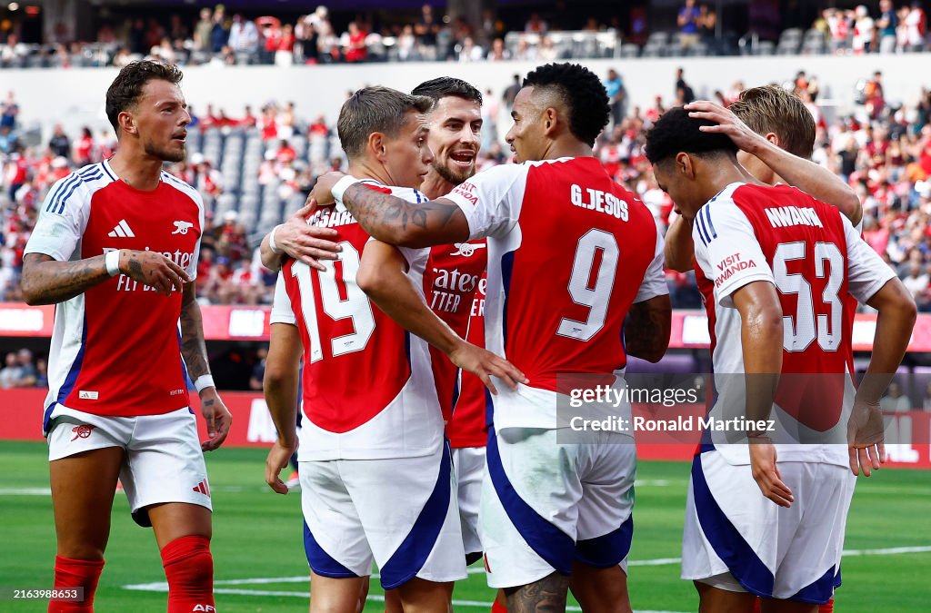 Arsenal FC v Manchester United - Pre-Season Friendly