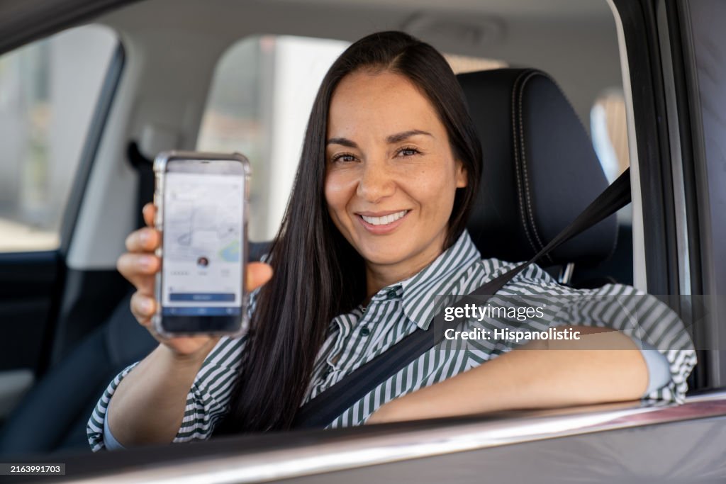 Crowdsourced taxi driver using a mobile app at work