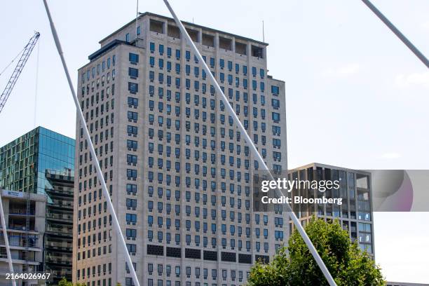 Shell Headsquaters 5,241 Olympic Games Headquarters Stock Photos, High-Res Pictures, and ...