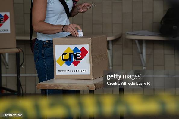 Venezuelans Go To Polls In Controversial Presidential Elections Venezuelans Go To Polls In Controversial Presidential Elections