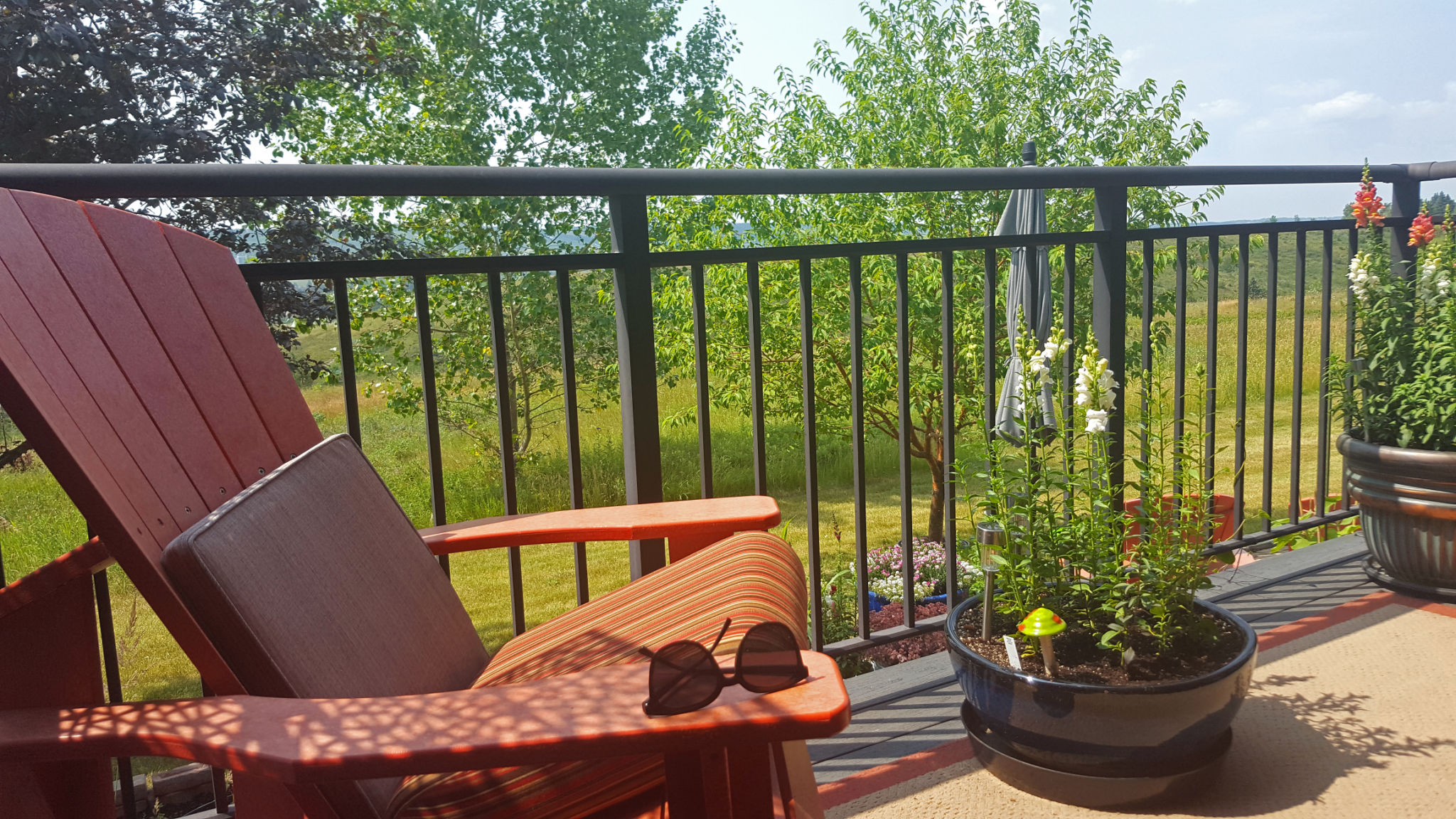 Beautiful And Relaxing Summertime Deck Beautiful And Relaxing Summertime Deck