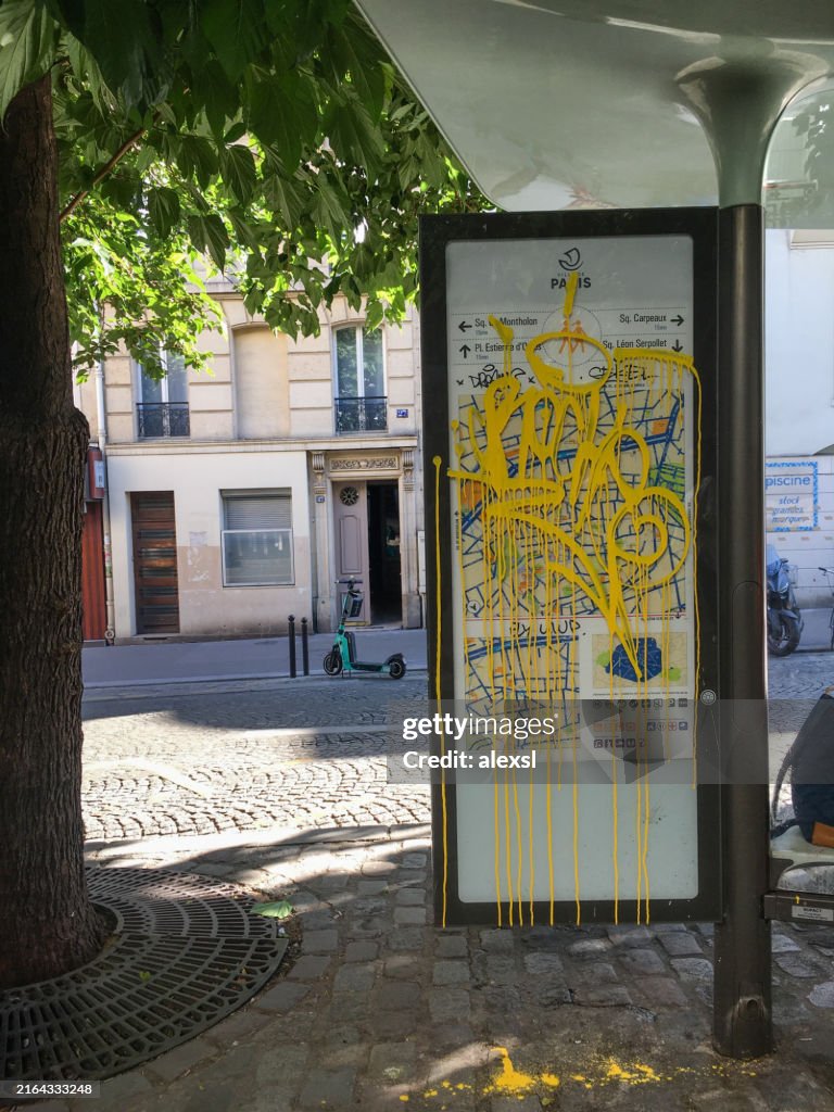 Vandalismus am Pariser Busbahnhof
