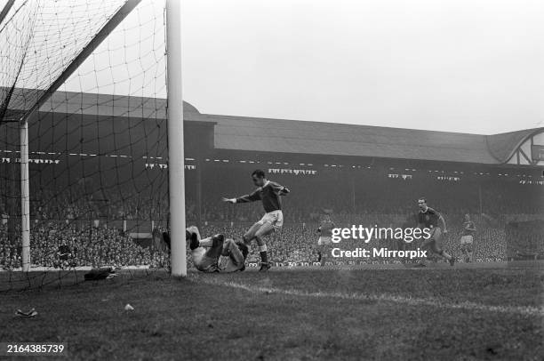 It's Roy Vernon again, challenging the Liverpool goalkeeper Tommy Lawrence and again taking the ball off Vernon's feet. Circa September 1963....