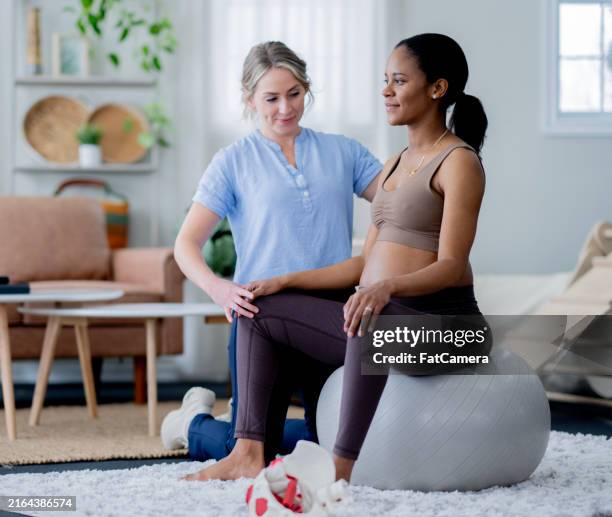 prenatal physiotherapy - pelvic exercise stock pictures, royalty-free photos & images