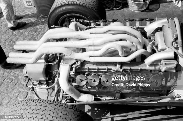 Sprout Engine 2,997 Honda Engine Stock Photos, High-Res Pictures, and Images - Getty ...