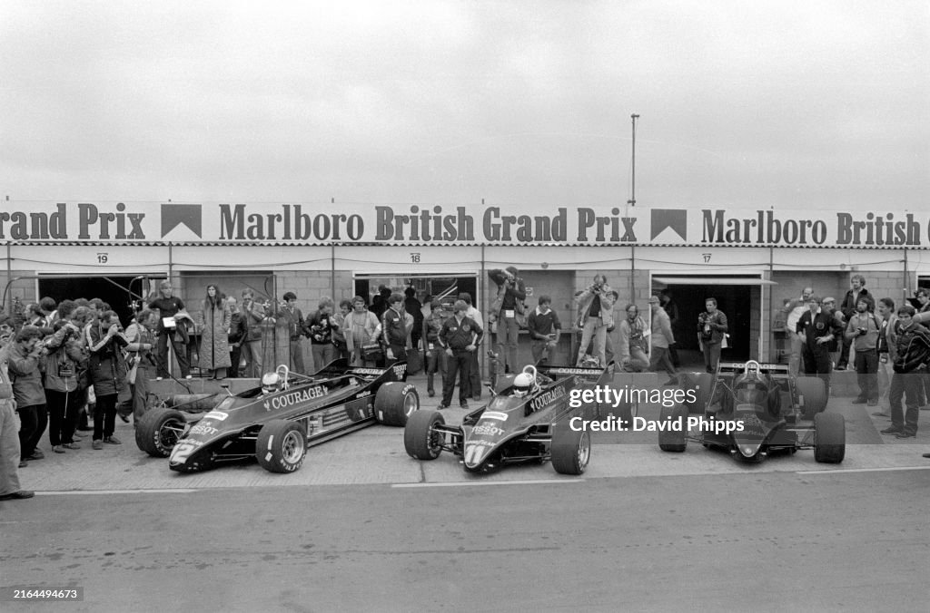 88b Racing The Lotus 88B of Nigel Mansell , Elio de Angelis and a spare. The ...