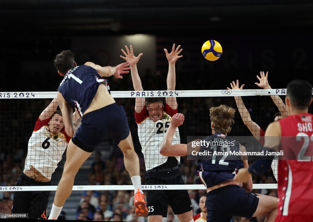 Volleyball - Olympic Games Paris 2024: Day 4