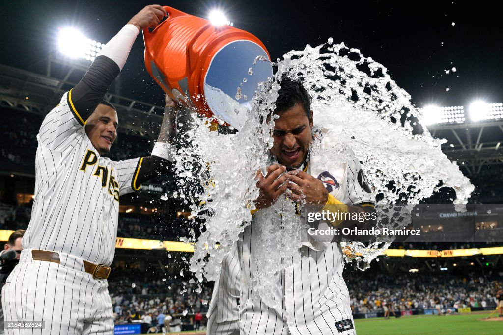 Los Angeles Dodgers v San Diego Padres