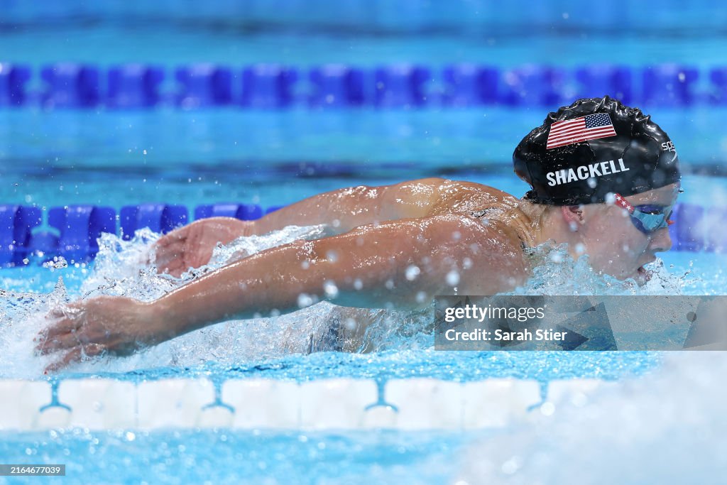 Shackell Alex Shackell of Team United States competes in the Women's 200m ...