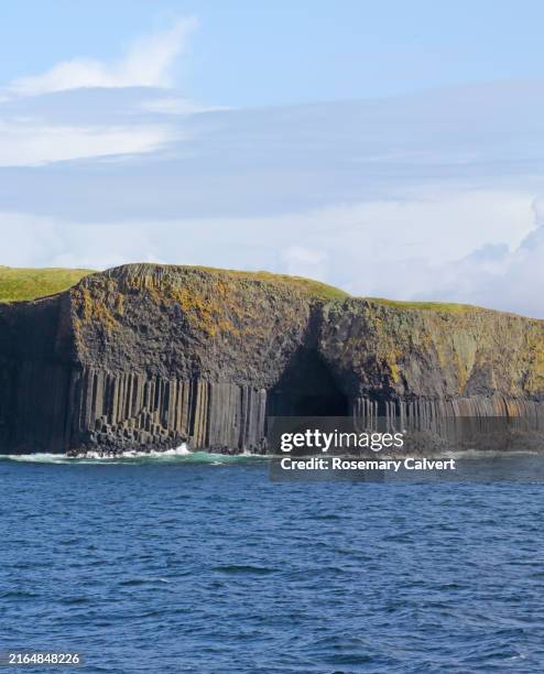 Staffa Rocks 149 Fingals Rock Stock Photos, High-Res Pictures, and Images - Getty Images
