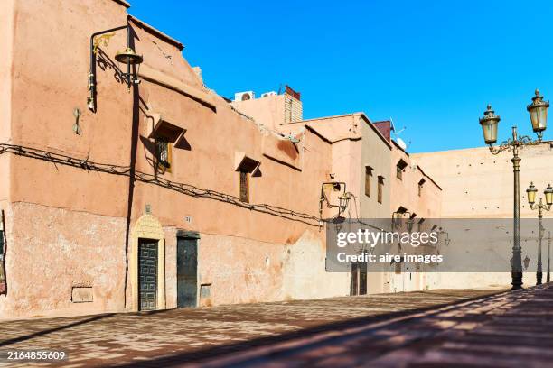 159 Empty Street Fog Stock Photos High Res Pictures And Images 159-empty-street-fog-stock-photos-high-res-pictures-and-images