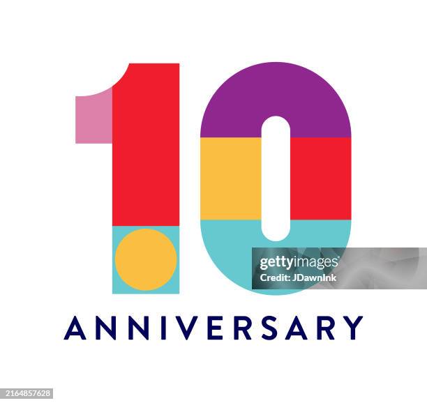 illustrations, cliparts, dessins animés et icônes de 10 ans d’anniversaire étiquette typographie géométrique conception en couleurs vives sur fond blanc - nombre 10