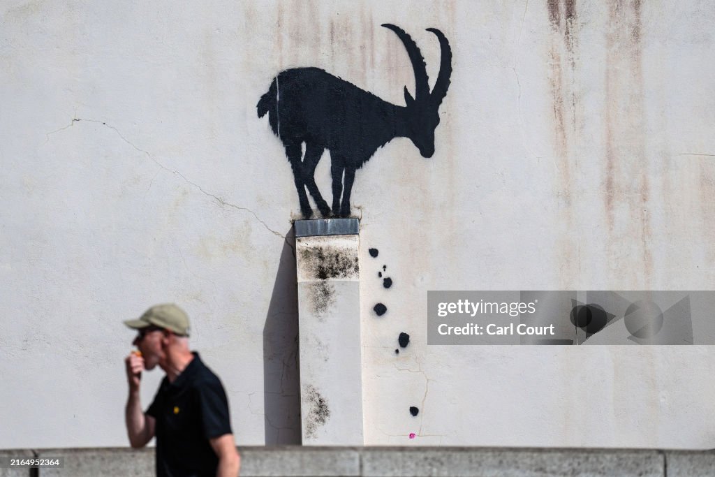New Banksy Appears Near Kew Gardens