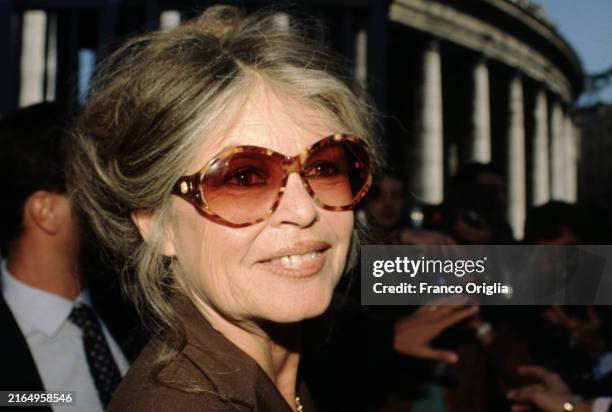 French actress, singer, and model Brigitte Bardot arrives in St. Peter's Square for an audience with Pope John Paul II on September 27, 1995 in...