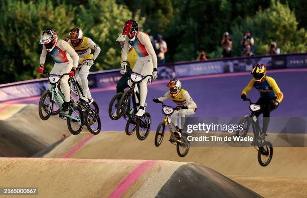 Sylvain Andre of Team France, Mateo Carmona Garcia of Team Colombia, Joris Daudet of Team France, Diego Alejandro Arboleda Ospina of Team Colombia...