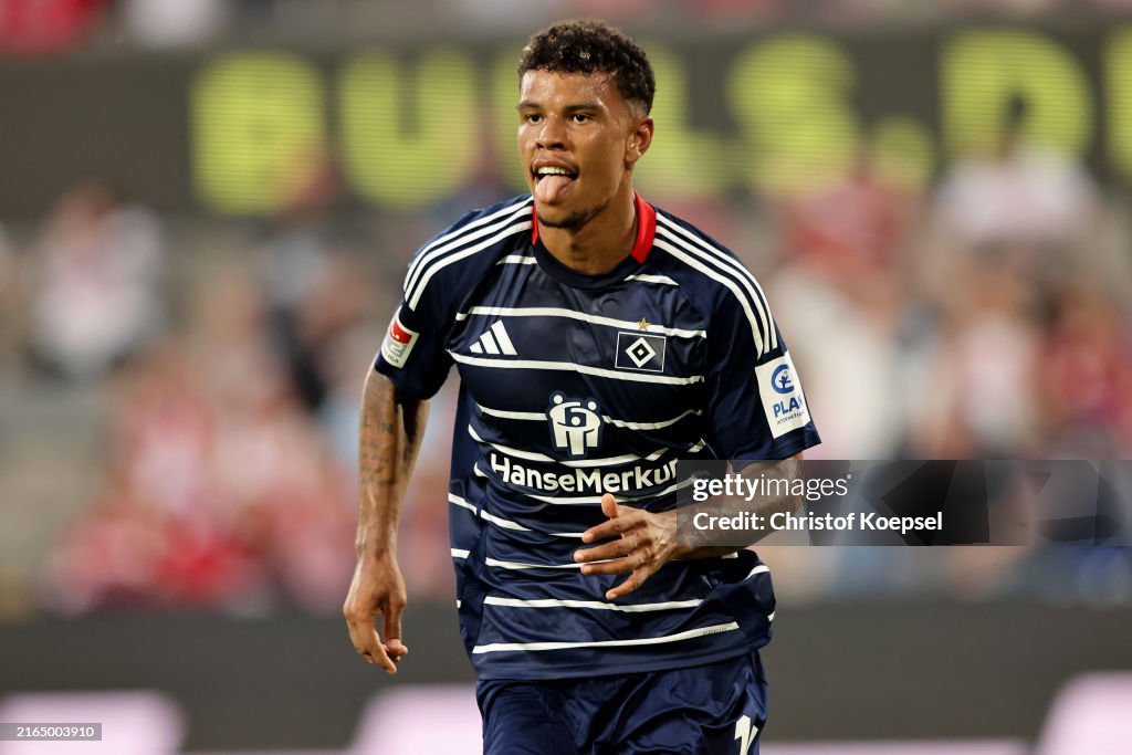 1. FC Köln v Hamburger SV - Second Bundesliga