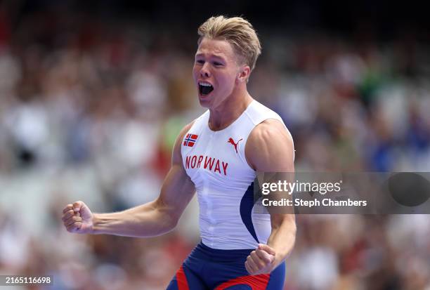 Markus Rooth Body 540 Markus Rooth Photos & High Res Pictures - Getty Images