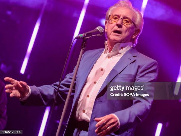 Tony Christie – Live At The V Festival : Édition Collector 2 Disques (DVD + CD) – Concert Énergique 2005