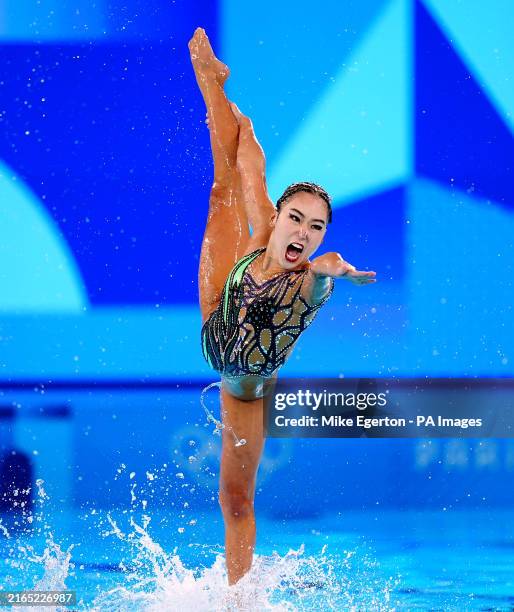Acrobatic Routines 17,243 Synchronized Swimming Olympics Stock Photos, High-Res Pictures ...
