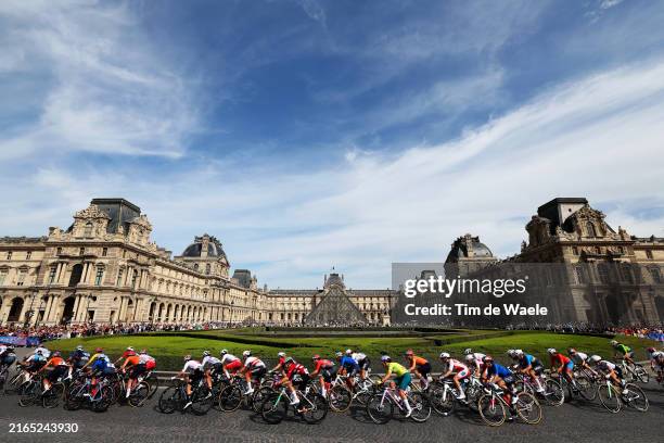 General view of Marianne Vos of Team Netherlands, Elisa Balsamo of Team Italy, Lorena Wiebes of Team Netherlands, Katarzyna Niewiadoma of Team...