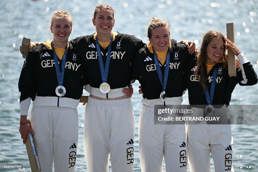 CANOE-SPRINT-OLY-PARIS-2024-MEDALS