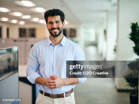Retrato de un hombre en una oficina Retrato de un hombre en una oficina