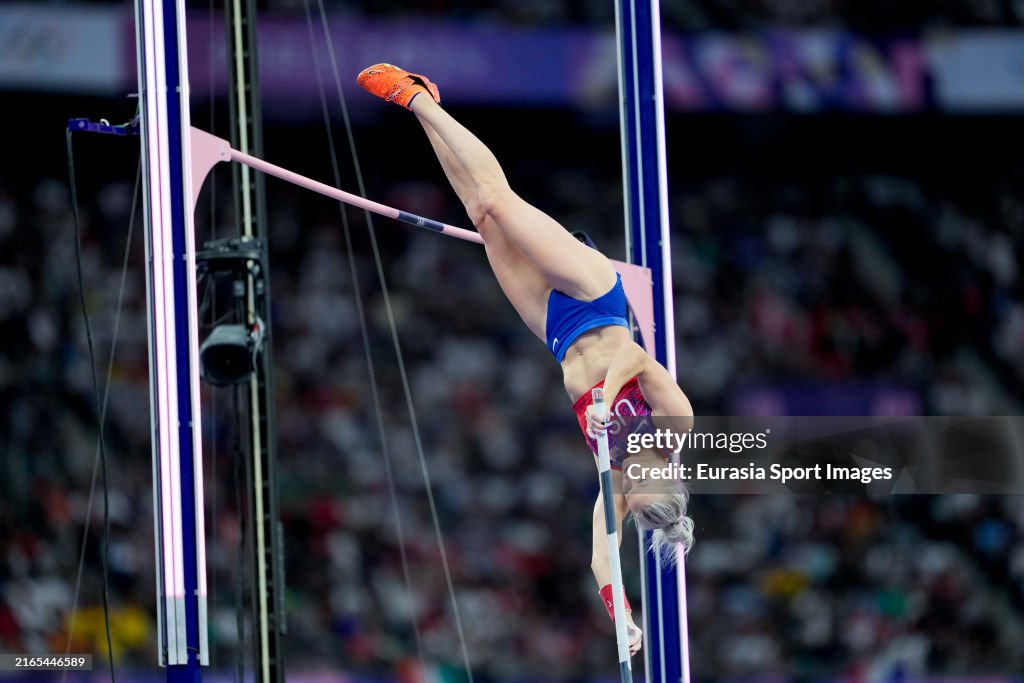 Kate Moon Katie Moon of United States during the Women's Pole Vault Final on ...