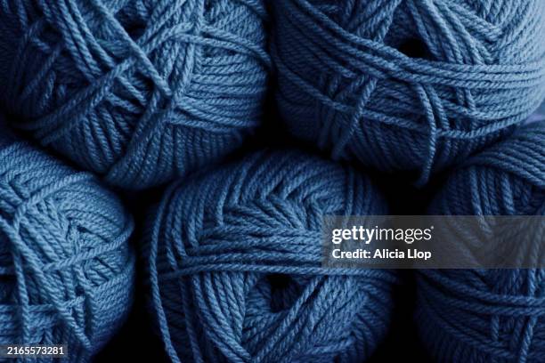 skeins of wool - gomitolo di lana foto e immagini stock