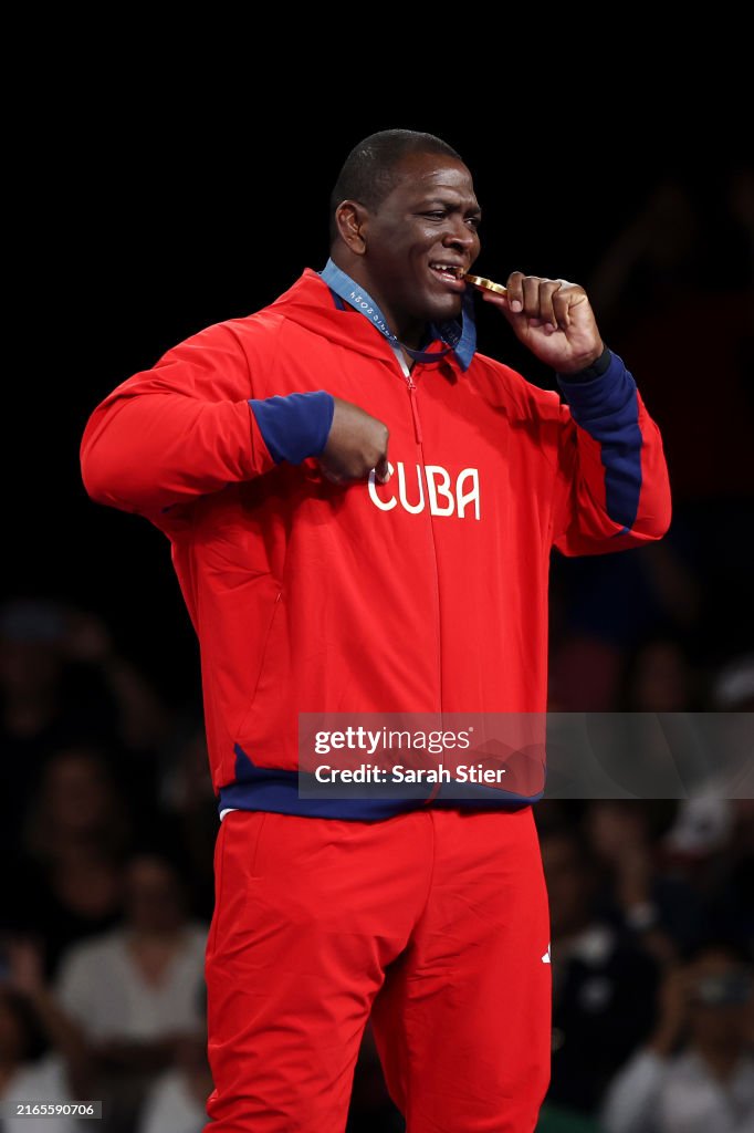 Wrestling - Olympic Games Paris 2024: Day 11