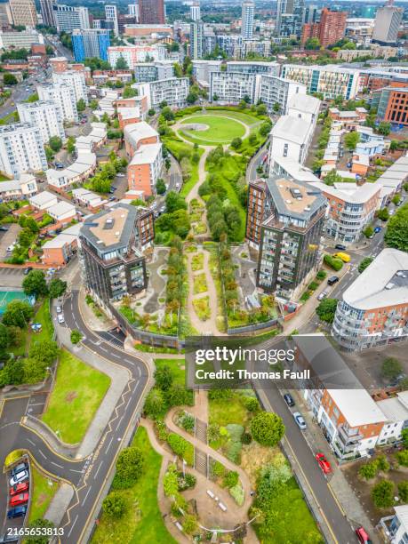vista aérea de sunset park en birmingham - birmingham condado de west midlands fotografías e imágenes de stock