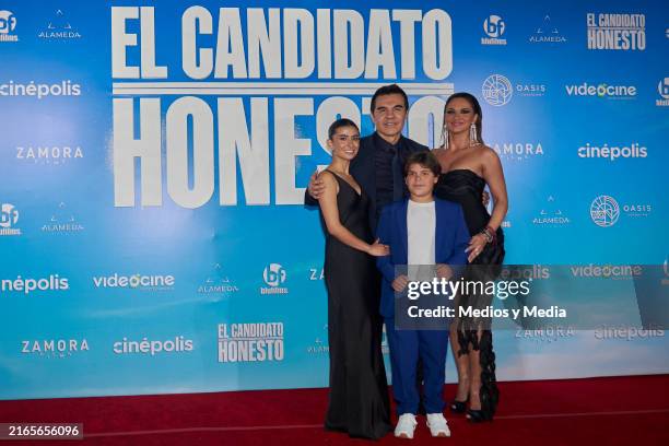 Paola Ramones, Adrián Uribe, Leonardo Herrera and Mariana Seoane pose for a photo during the red carpet for the movie 'El Candidato Honesto' at...