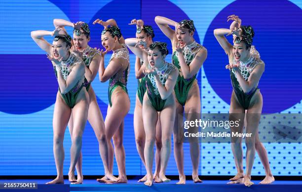 Acrobats Routine 151 Moeka Kijima Photos & High Res Pictures - Getty Images