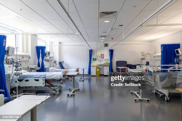 hospital infrastructure - ala-hospitalar imagens e fotografias de stock