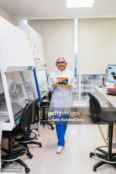 Learning Lab Lady 406 Innovation Lady In Lab Coat Stock Photos, High-Res Pictures, and ...