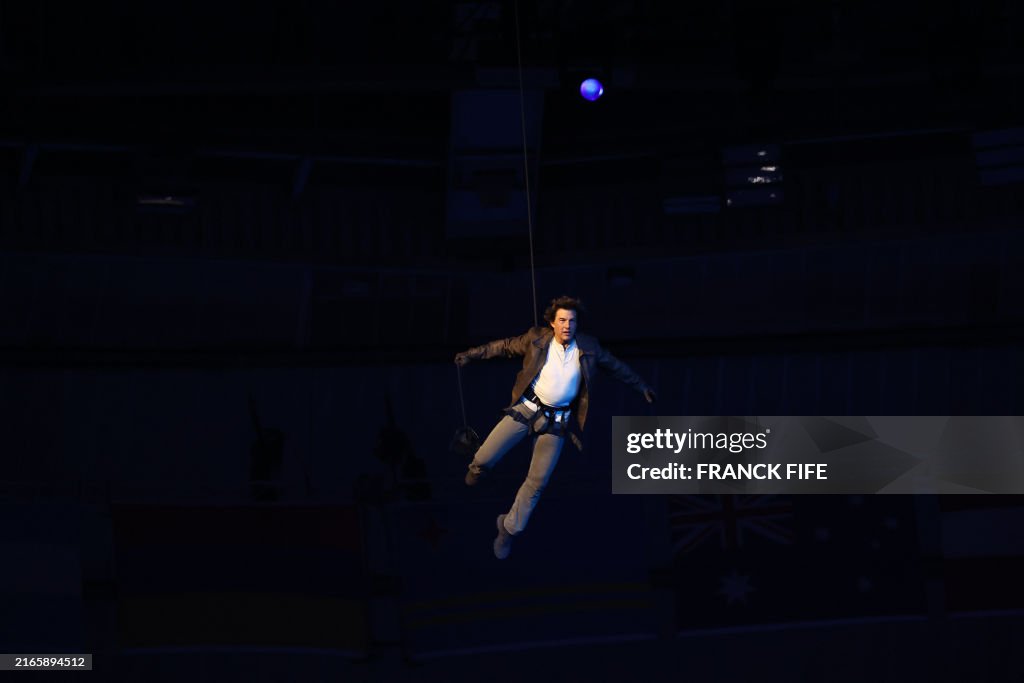 TOPSHOT-OLY-PARIS-2024-CLOSING