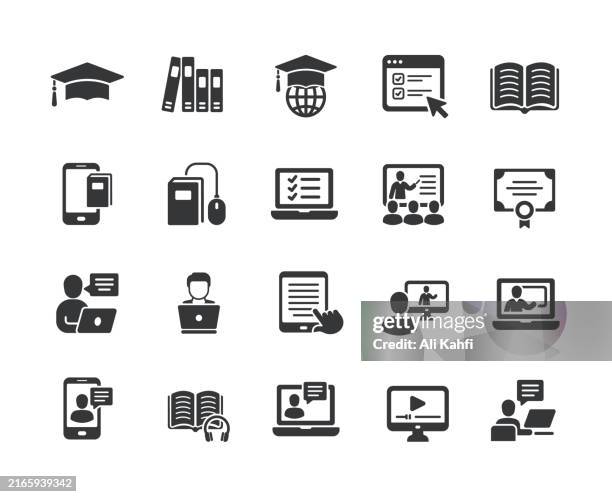 online-bildung solide icons sammlung. enthält ein e-book, ein hörbuch, eine online-schule, ein tutorial und eine sammlung solider symbole. vektor-illustration. für website-design, logo, app, vorlage, benutzeroberfläche usw. - lernender stock-grafiken, -clipart, -cartoons und -symbole