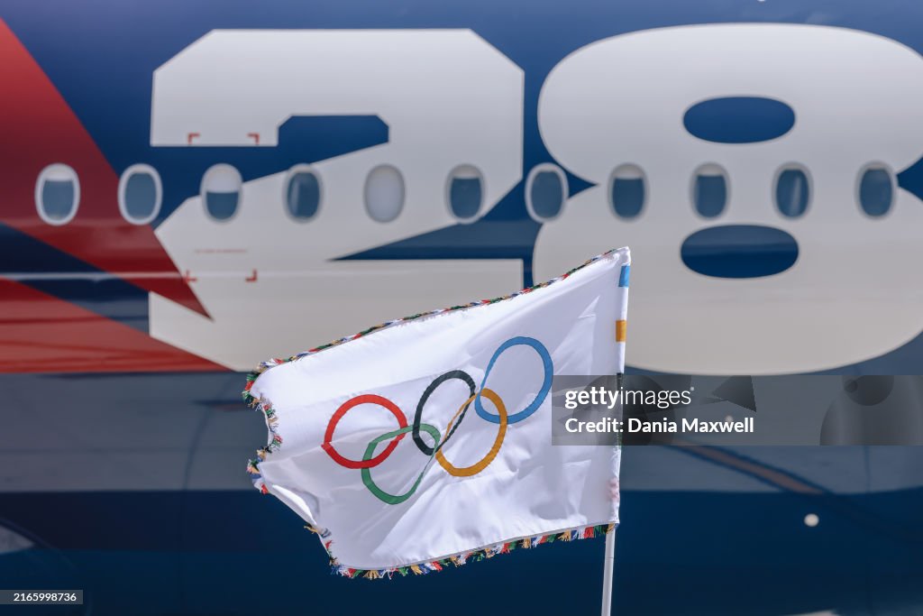 Olympic flag returns to LA