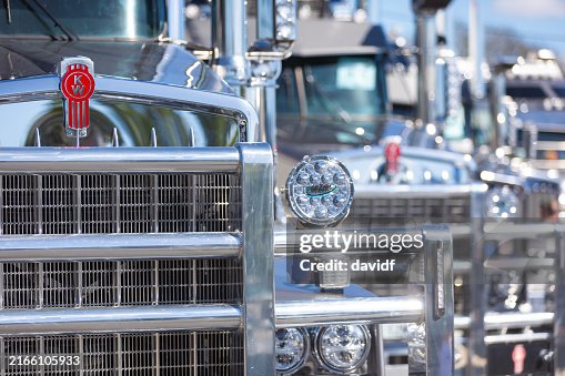 Big Rig Radiator Logos Kenworth Truck Logo On A Radiator Grille High-Res Stock Photo - Getty ...