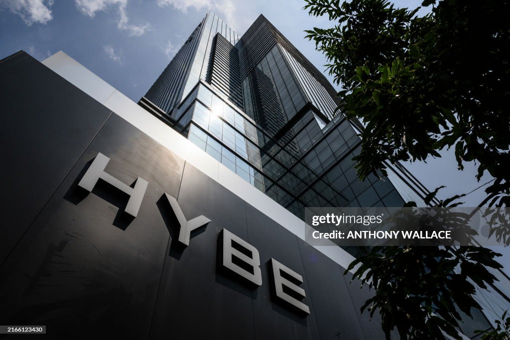SKOREA-BUSINESS-MUSIC-HYBE-KPOP