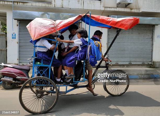School Rickshaw Driver 512 School Rickshaw Stock Photos, High-Res Pictures, and Images - Getty ...