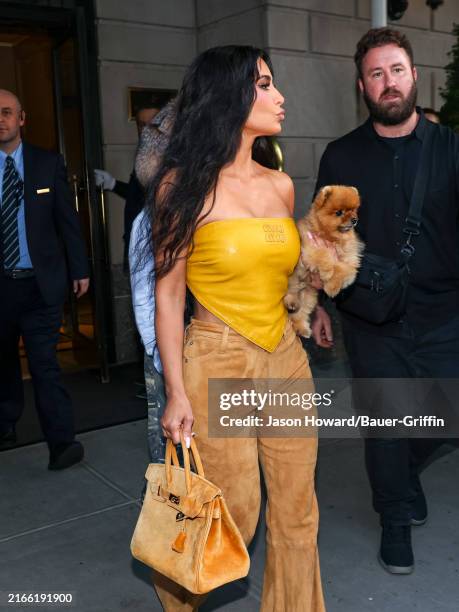 331 Kim Kardashian Hermes Bag Stock Photos, High-Res Pictures, and Images - Getty Images